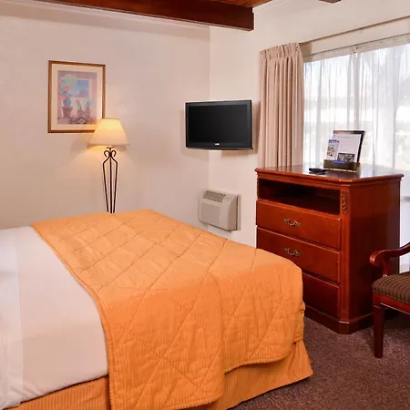 Hotel Lamplighter